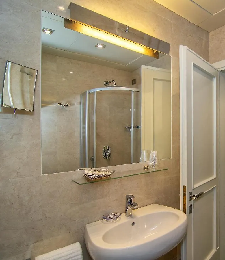 Hotel Esplanade Marina di Pietrasanta 3*,  Italy