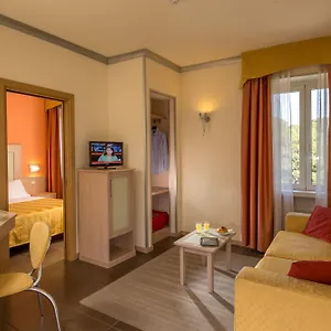 Hotel Mediterraneo, Stagno