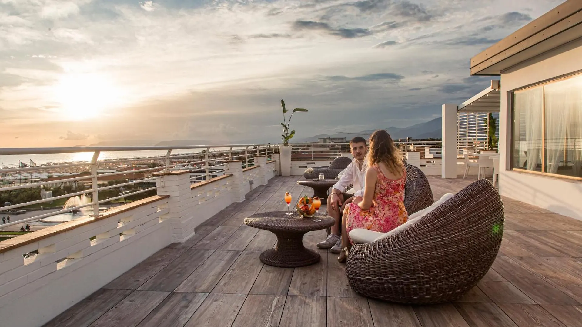 Hotel Esplanade Marina di Pietrasanta 3*,  Italy
