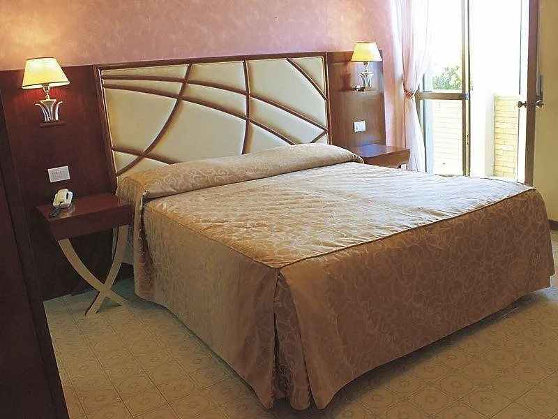 Hotel Esplanade Marina di Pietrasanta 3*,